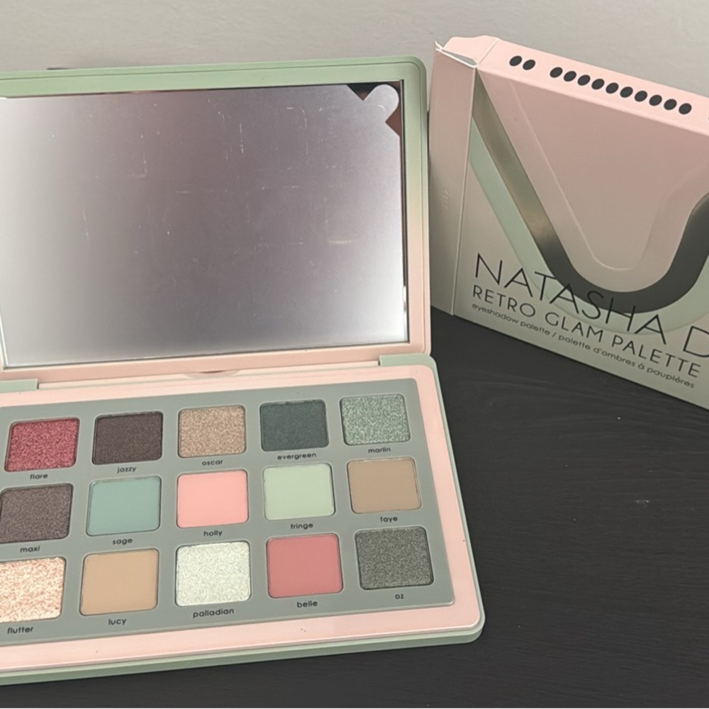 Natasha Denona Green and Pink Eyeshadow Palette